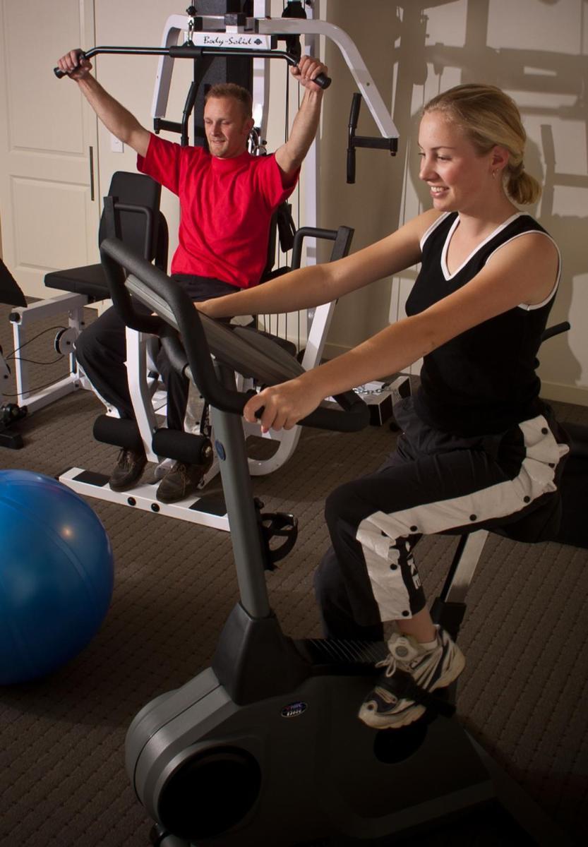 Regal Palms Resort Роторуа Екстериор снимка A stationary bicycle